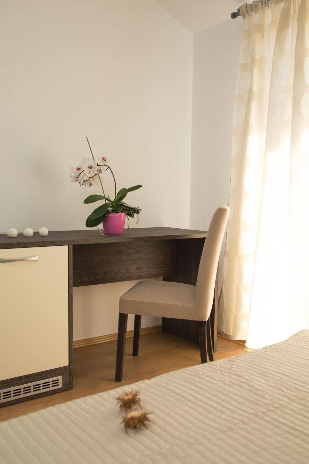 Bed & Breakfast Marta & Tona Kustići Dış mekan fotoğraf